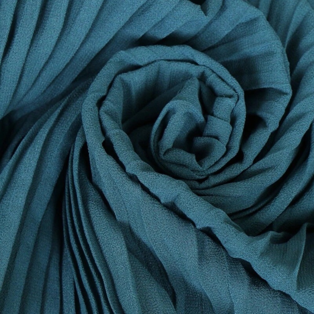 Scarf - Picture 2 of 8